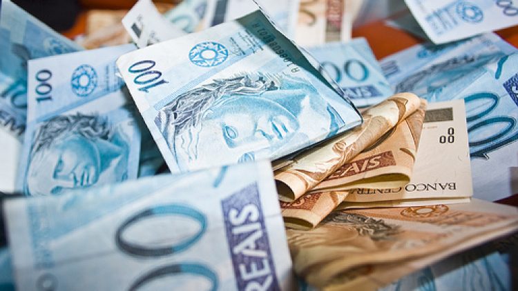Salário mínimo injetará R$ 28,4 bilhões na economia