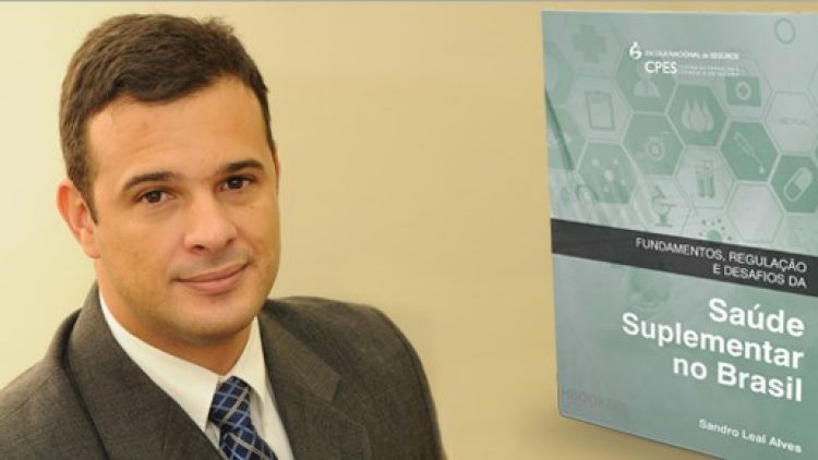 Gerente-geral da FenaSaúde analisa em livro panorama da Saúde Suplementar
