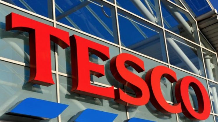Rede de supermercado Tesco às voltas com indenizações de £ 4 bi