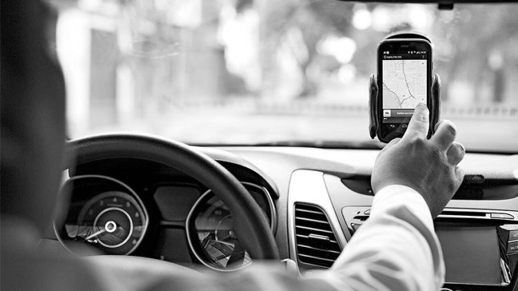 Motoristas de aplicativos precisam informar seguradora da sua atividade sob risco de perder cobertura de seu seguro veicular