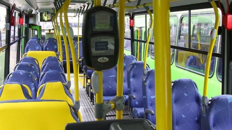 Ônibus urbano custa R$ 450 mil e não tem seguro para ataques