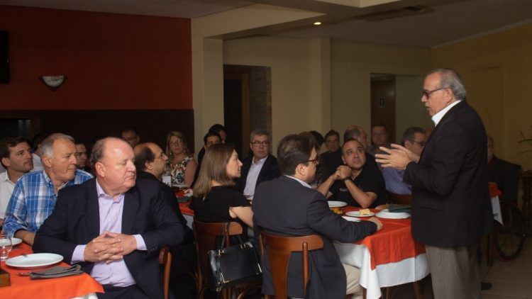 Confraternização da Aconseg RS reúne lideranças de mercado