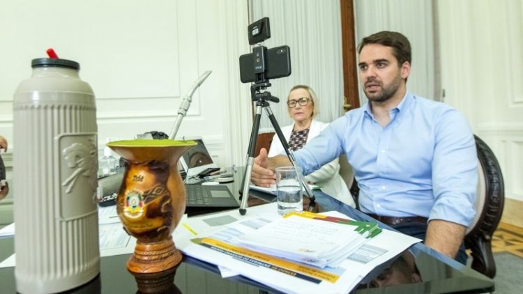 Leite reforça demandas do RS em reunião de governadores com novo ministro da Saúde