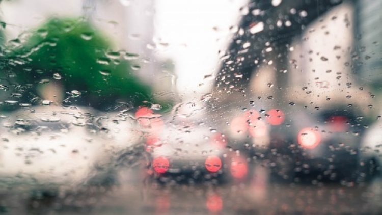Coberturas do Seguro Auto podem ajudar motoristas em períodos de Chuvas de verão