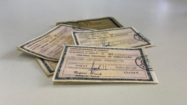 DetranRS informa: carteiras antigas (PGUs) não podem mais ser renovadas